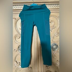 Fabletics capri Leggings teal w/Side Pockets high waist soft material guc xxs